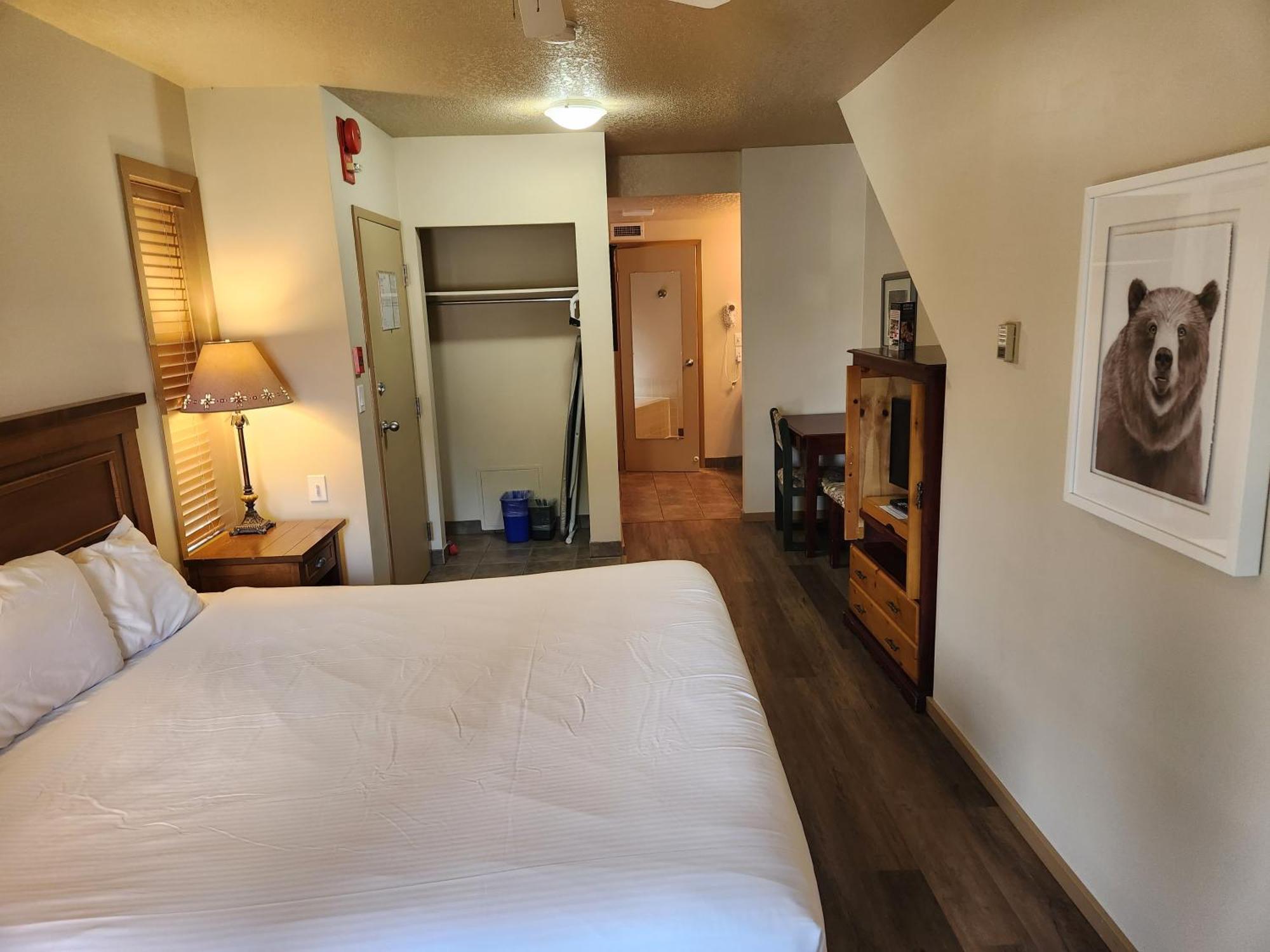 Waterton Lakes Lodge Resort Εξωτερικό φωτογραφία