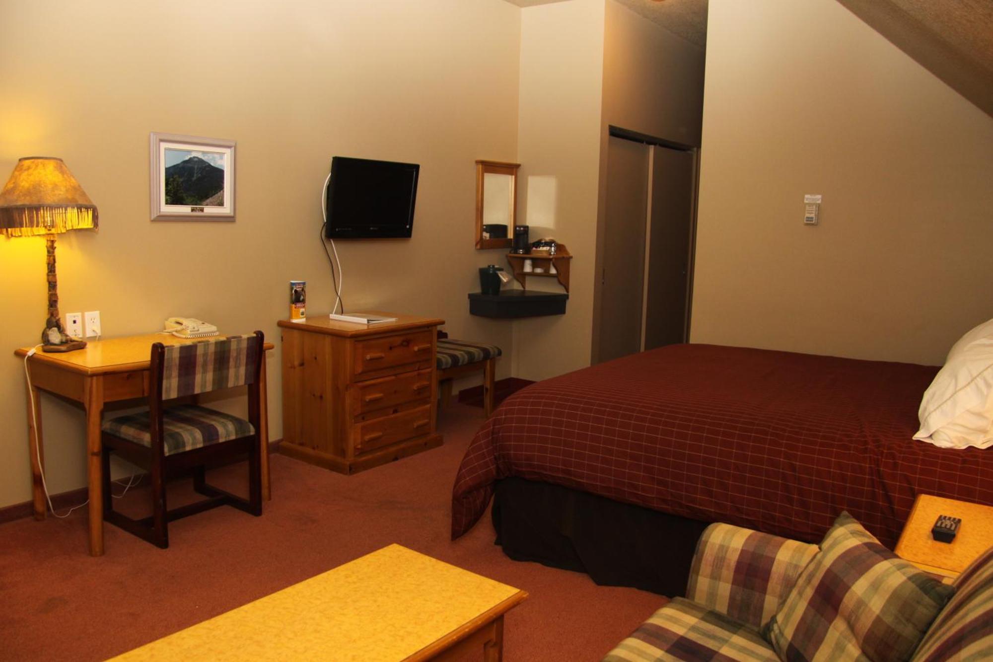 Waterton Lakes Lodge Resort Εξωτερικό φωτογραφία