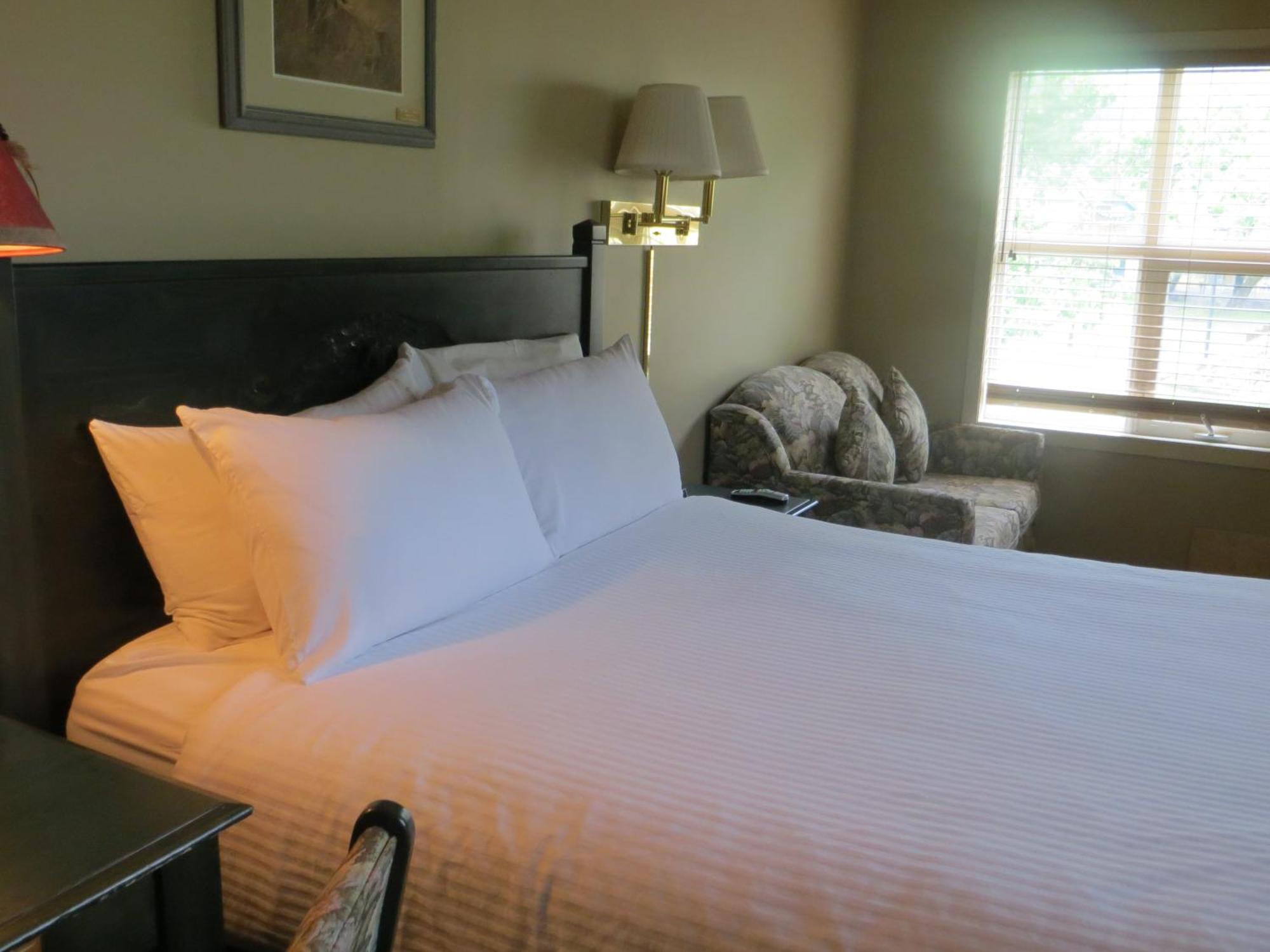 Waterton Lakes Lodge Resort Δωμάτιο φωτογραφία