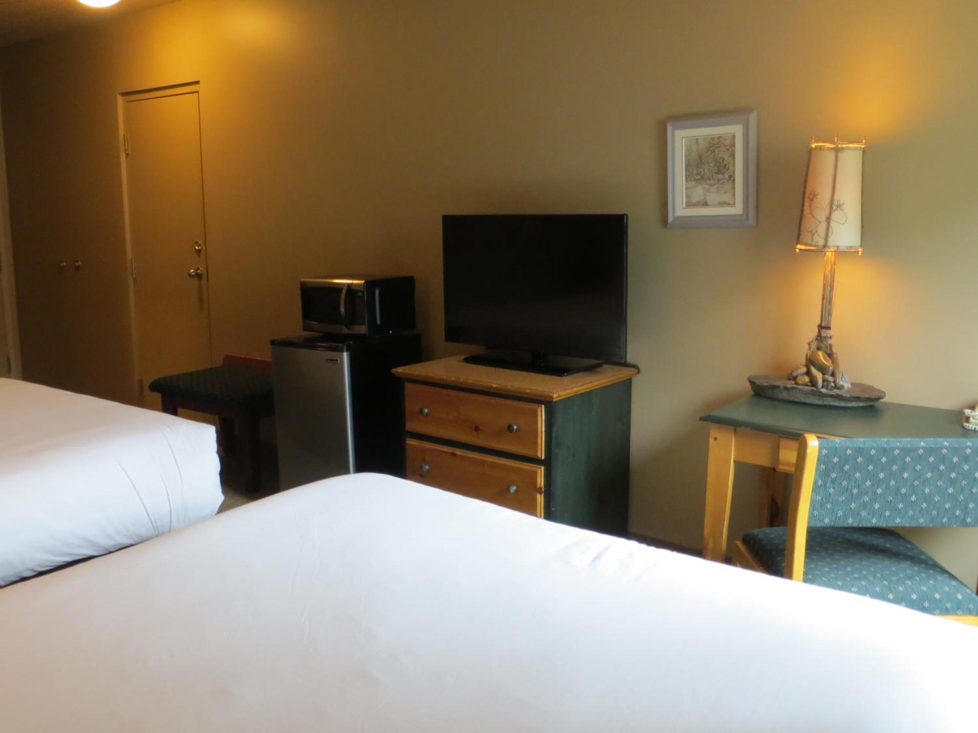 Waterton Lakes Lodge Resort Δωμάτιο φωτογραφία