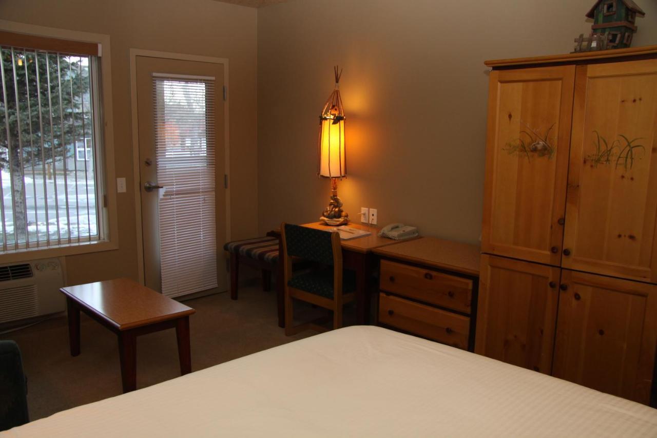 Waterton Lakes Lodge Resort Εξωτερικό φωτογραφία
