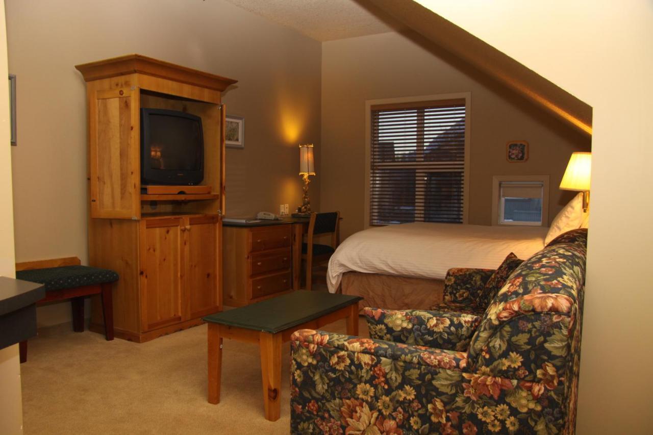 Waterton Lakes Lodge Resort Εξωτερικό φωτογραφία